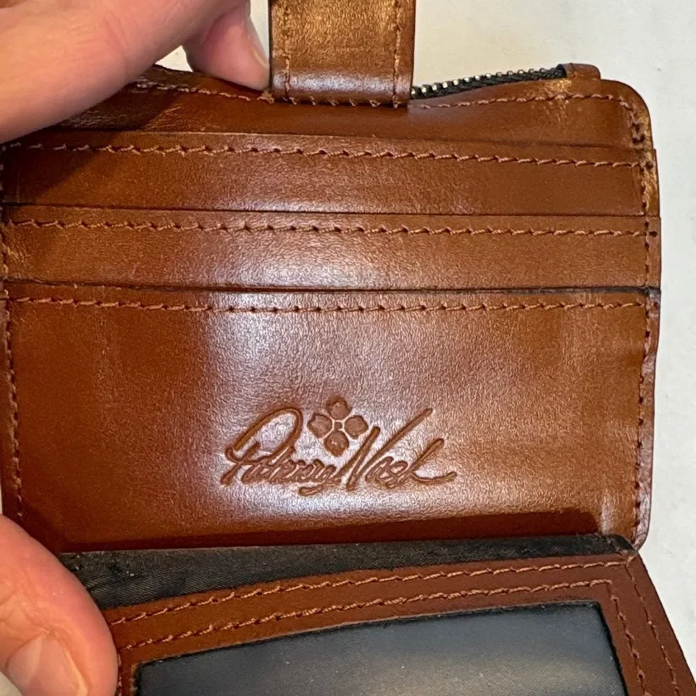Patricia Nash Cassis ID Wallet Heritage Tan Leather Card Case Wallet